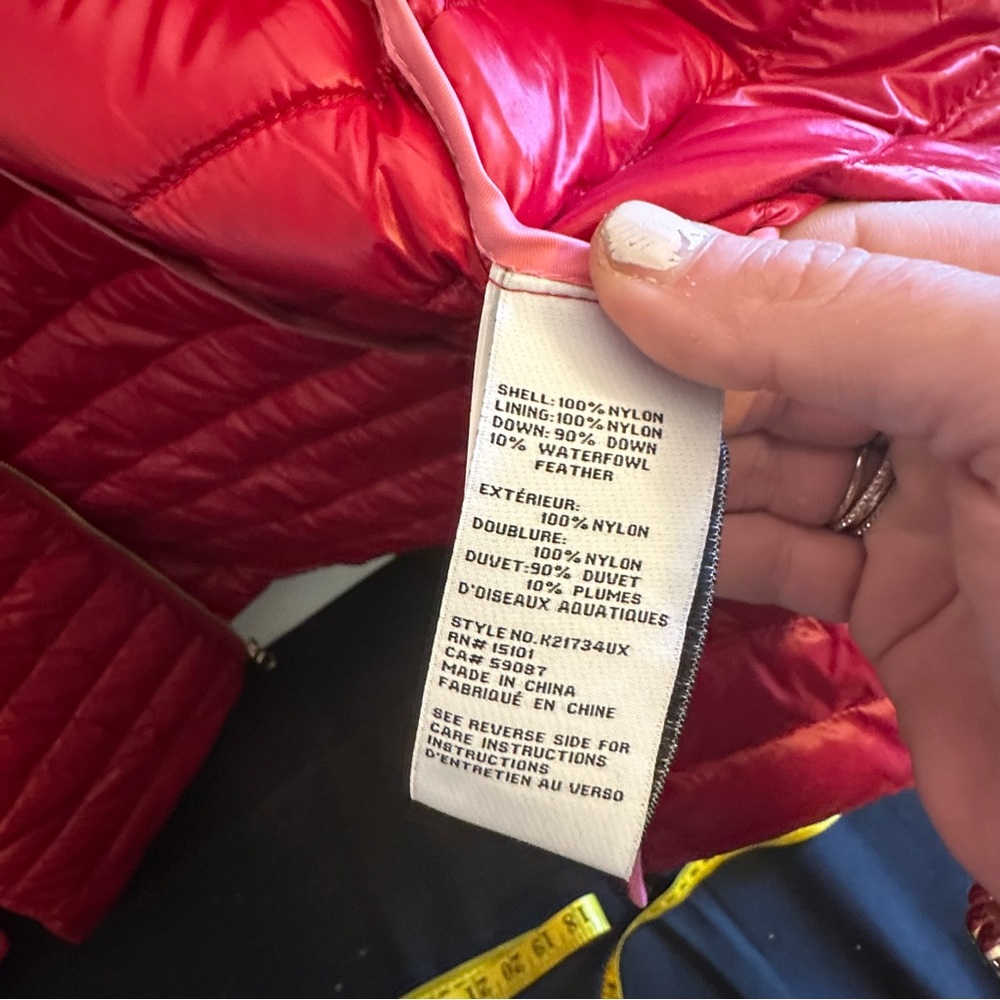 kate spade ♠️- Packable Down Jacket with Retractable Hood, “Burgundy” , XL - Picture 10 of 16